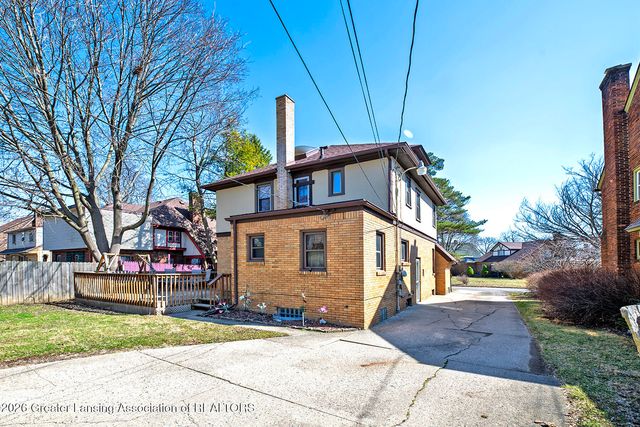 524 Everett Drive, Lansing, MI 48915