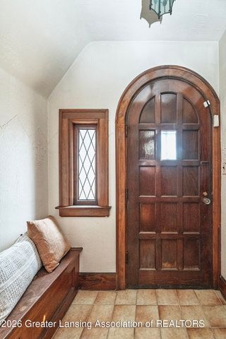 524 Everett Drive, Lansing, MI 48915