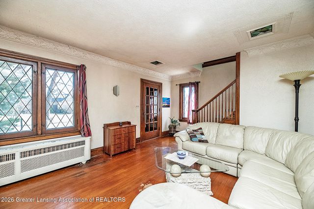 524 Everett Drive, Lansing, MI 48915