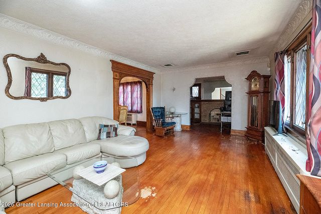 524 Everett Drive, Lansing, MI 48915