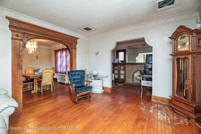 524 Everett Drive, Lansing, MI 48915