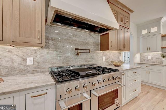 7060 Redcliff Court, Suwanee, GA 30024