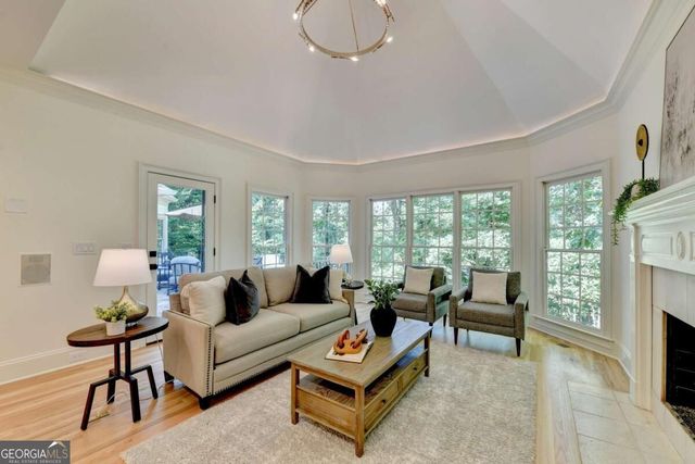 7060 Redcliff Court, Suwanee, GA 30024