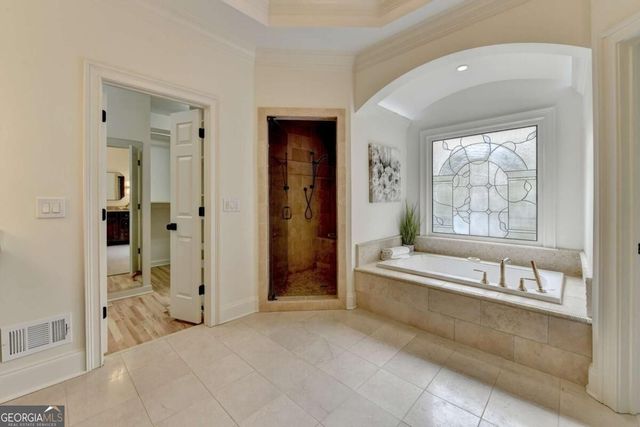 7060 Redcliff Court, Suwanee, GA 30024