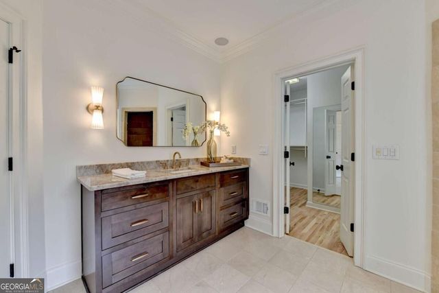 7060 Redcliff Court, Suwanee, GA 30024