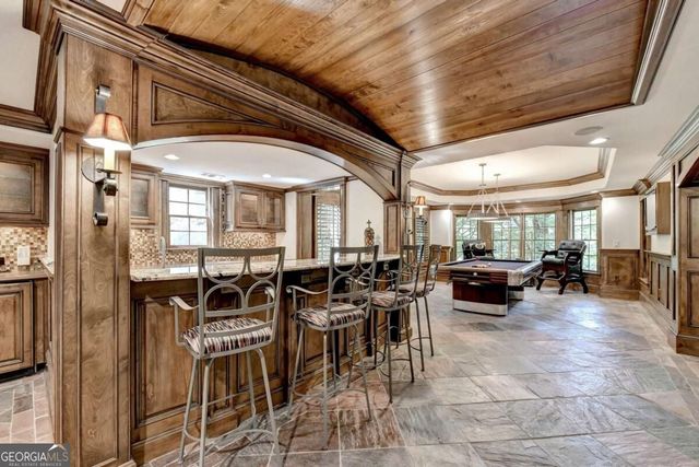 7060 Redcliff Court, Suwanee, GA 30024