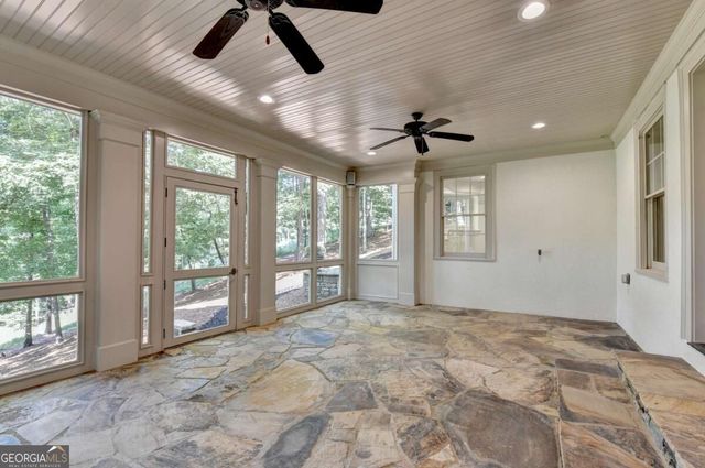 7060 Redcliff Court, Suwanee, GA 30024