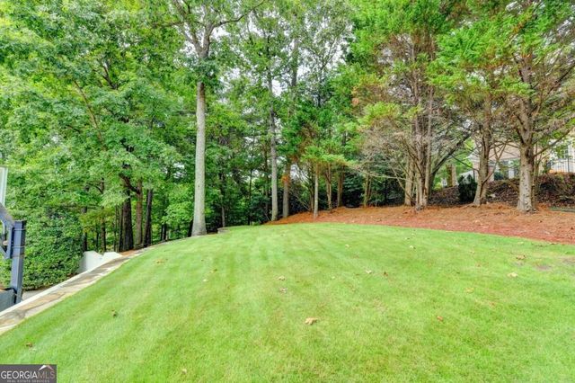 7060 Redcliff Court, Suwanee, GA 30024
