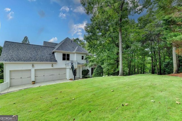 7060 Redcliff Court, Suwanee, GA 30024