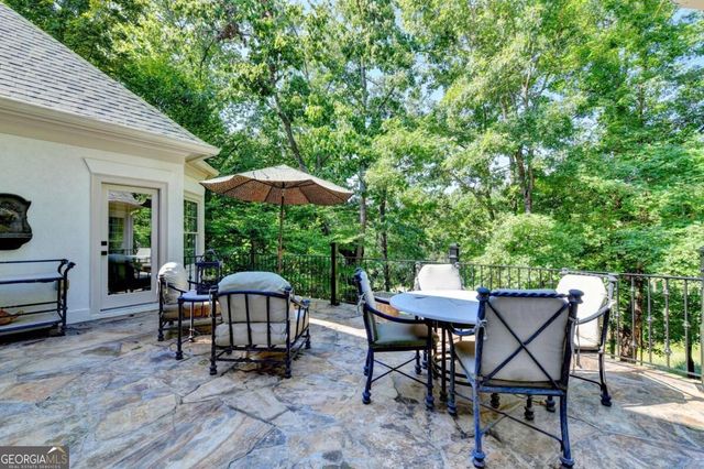 7060 Redcliff Court, Suwanee, GA 30024