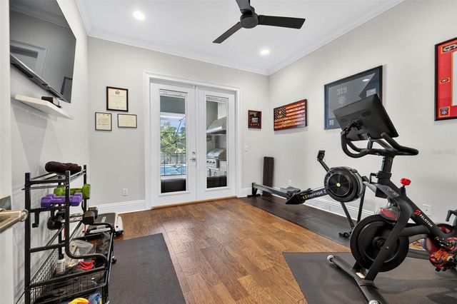 4015 W ZELAR STREET, Tampa, FL 33629