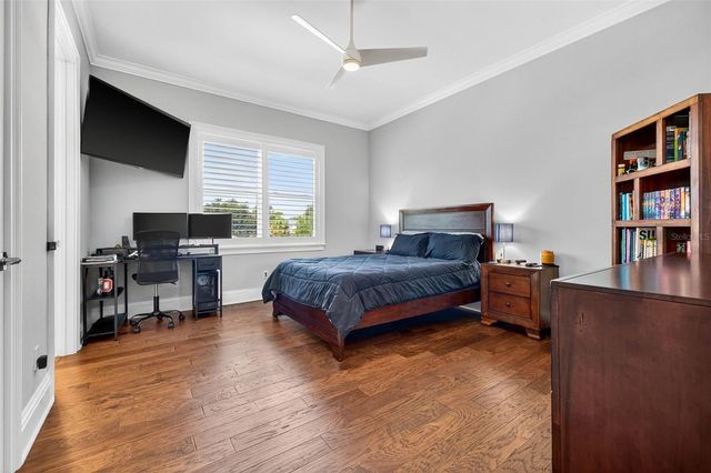 4015 W ZELAR STREET, Tampa, FL 33629