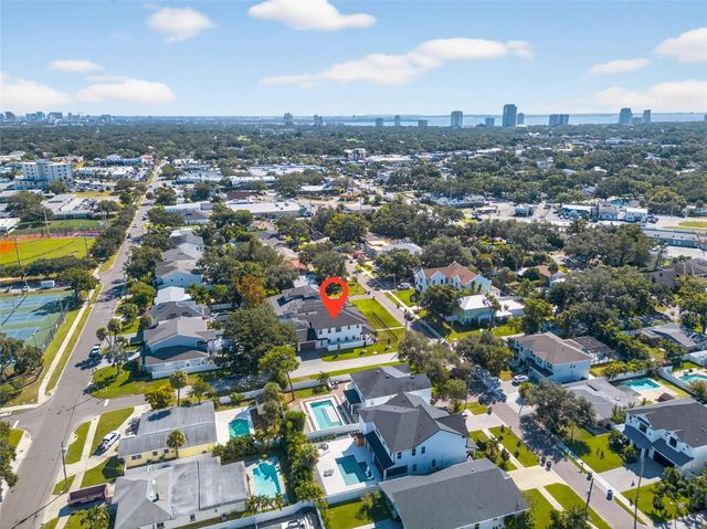 4015 W ZELAR STREET, Tampa, FL 33629