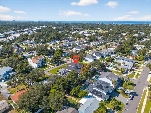 4015 W ZELAR STREET, Tampa, FL 33629