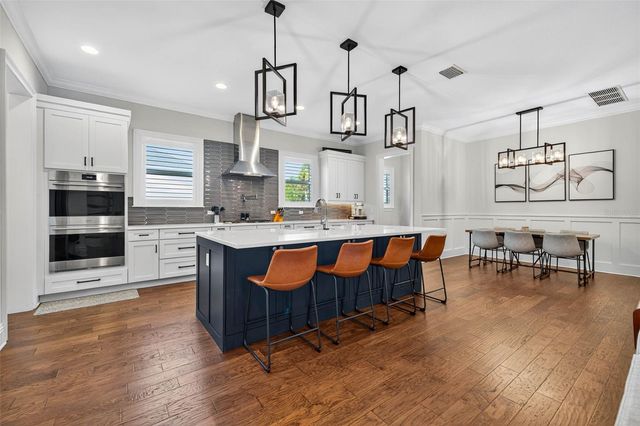 4015 W ZELAR STREET, Tampa, FL 33629