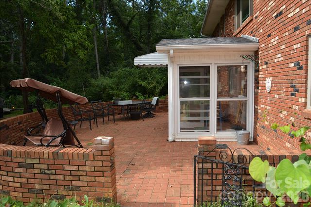 467 Forest Lake Road, Forest City, NC 28043