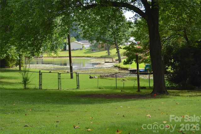 467 Forest Lake Road, Forest City, NC 28043