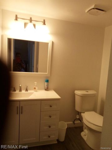 25311 Greenbrooke Drive, Southfield, MI 48033