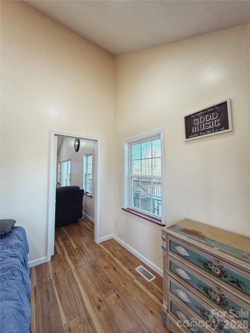 6051 Pointe West Lane, Vale, NC 28168