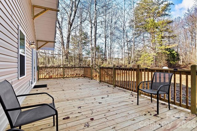 6051 Pointe West Lane, Vale, NC 28168