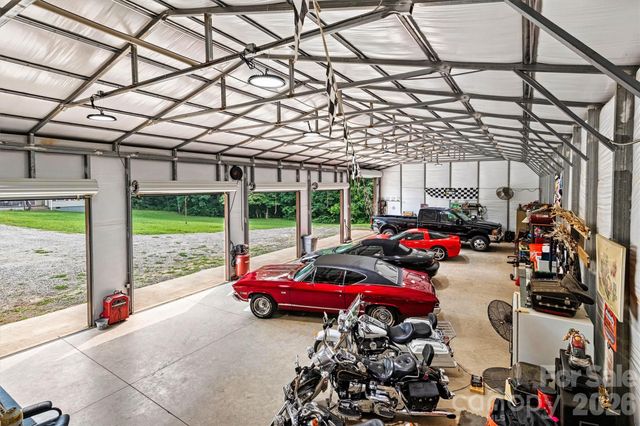 6051 Pointe West Lane, Vale, NC 28168