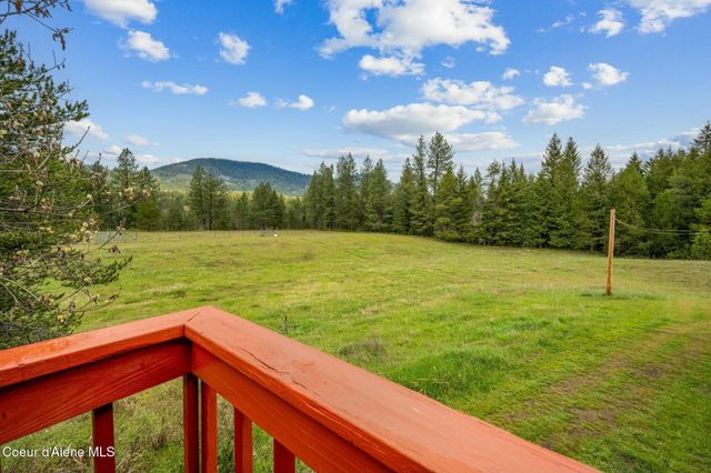 457619 S US-95, Careywood, ID 83809