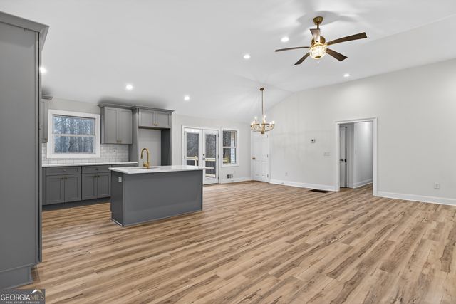 922 Linch Road, Senoia, GA 30276