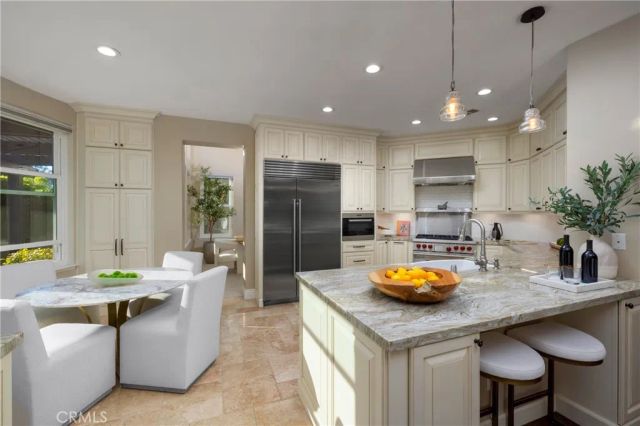 6300 Forester Drive, Huntington Beach, CA 92648