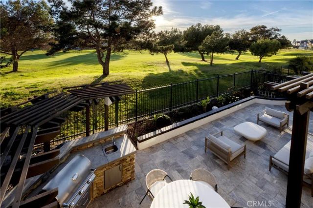 6300 Forester Drive, Huntington Beach, CA 92648