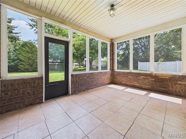 6 Pebble Court, Edwardsville, IL 62025