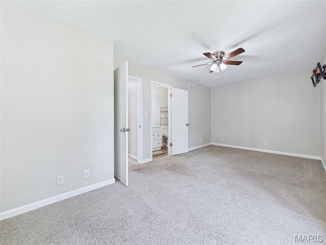 6 Pebble Court, Edwardsville, IL 62025