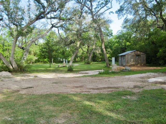17628 County Road 426, Brazoria, TX 77422