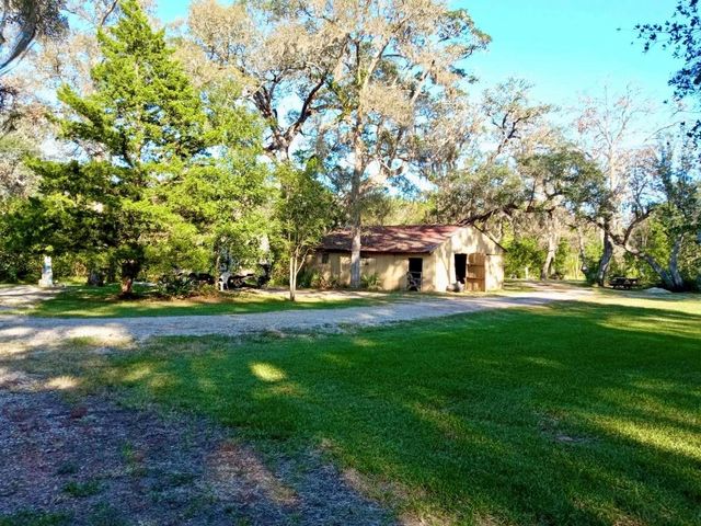 17628 County Road 426, Brazoria, TX 77422