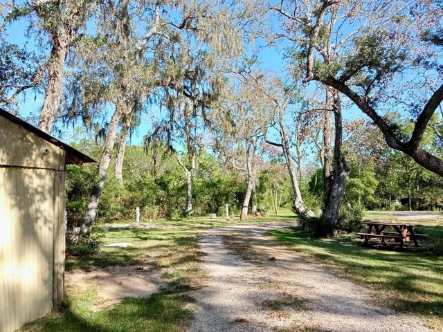 17628 County Road 426, Brazoria, TX 77422