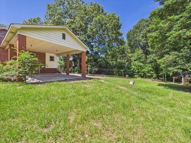 66 Highway 0165, Phenix City, AL 36869