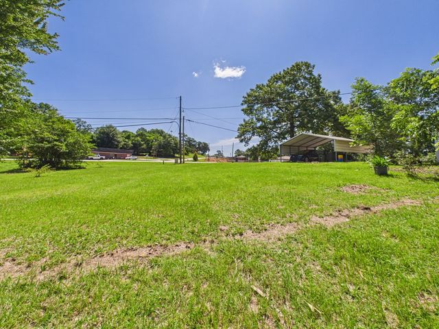 66 Highway 0165, Phenix City, AL 36869