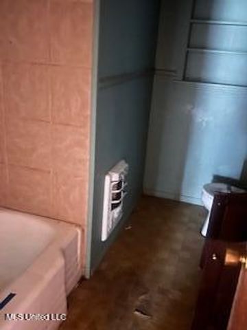 5685 Carrollton Road, Grenada, MS 38901