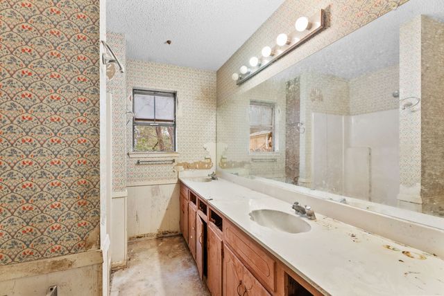 21135 County Road 1291, Flint, TX 75762