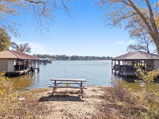 21135 County Road 1291, Flint, TX 75762