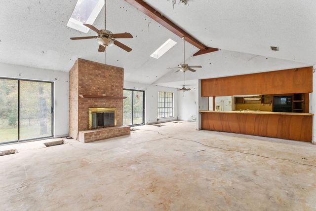 21135 County Road 1291, Flint, TX 75762