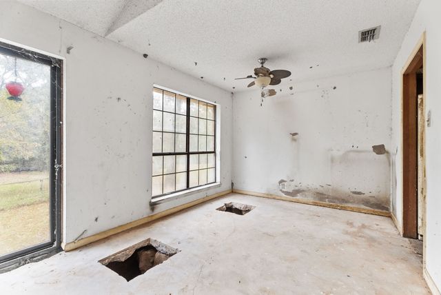 21135 County Road 1291, Flint, TX 75762