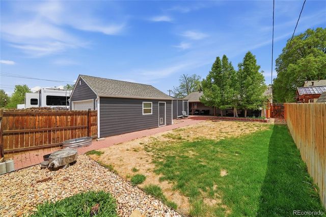 1781 Kingston Street, Aurora, CO 80010