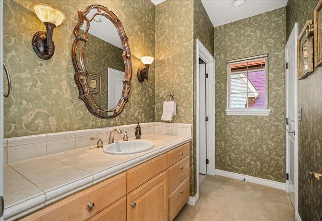 1909 E Pinecrest Rd, Spokane, WA 99203