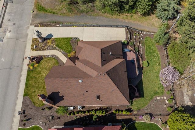 1909 E Pinecrest Rd, Spokane, WA 99203
