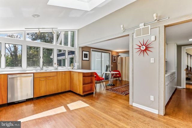 63 BEDENS BROOK RD, Skillman, NJ 08558