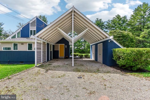 63 BEDENS BROOK RD, Skillman, NJ 08558