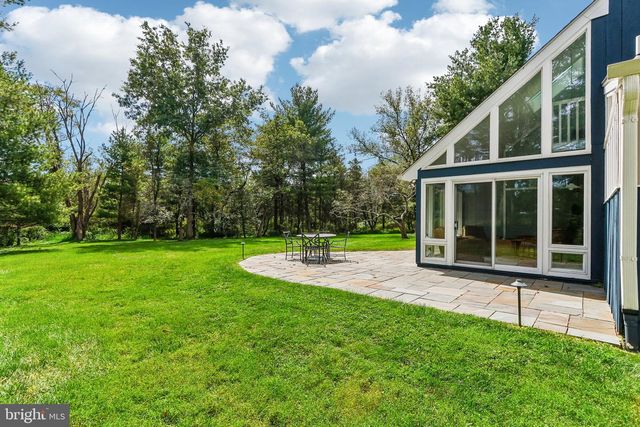 63 BEDENS BROOK RD, Skillman, NJ 08558