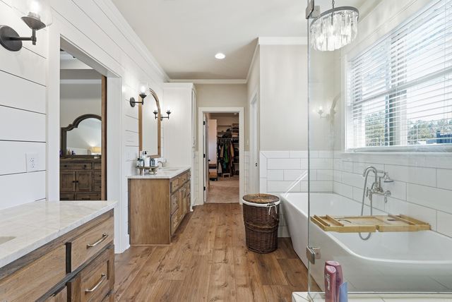 5048 Westridge Cir, Benton, AR 72019