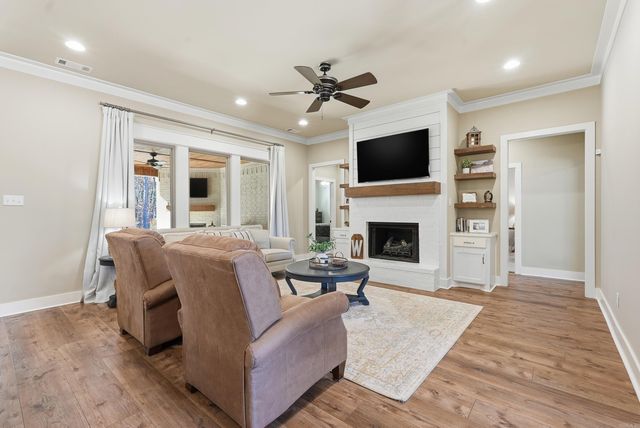 5048 Westridge Cir, Benton, AR 72019