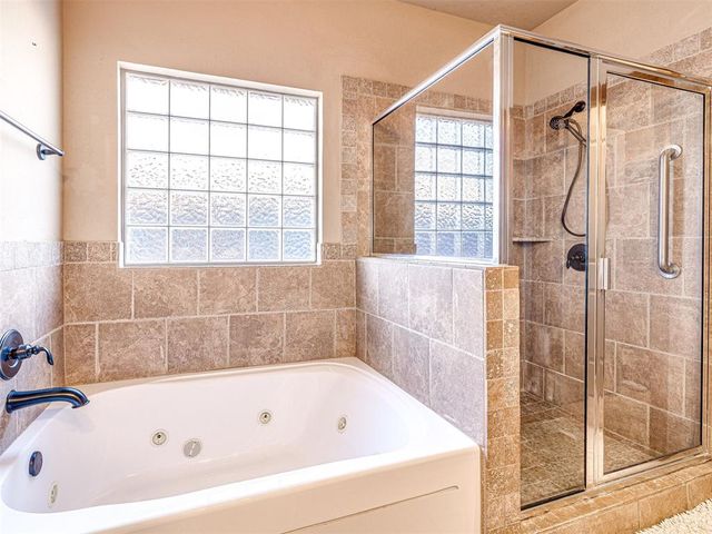 720 Carol Ann Place, Moore, OK 73160